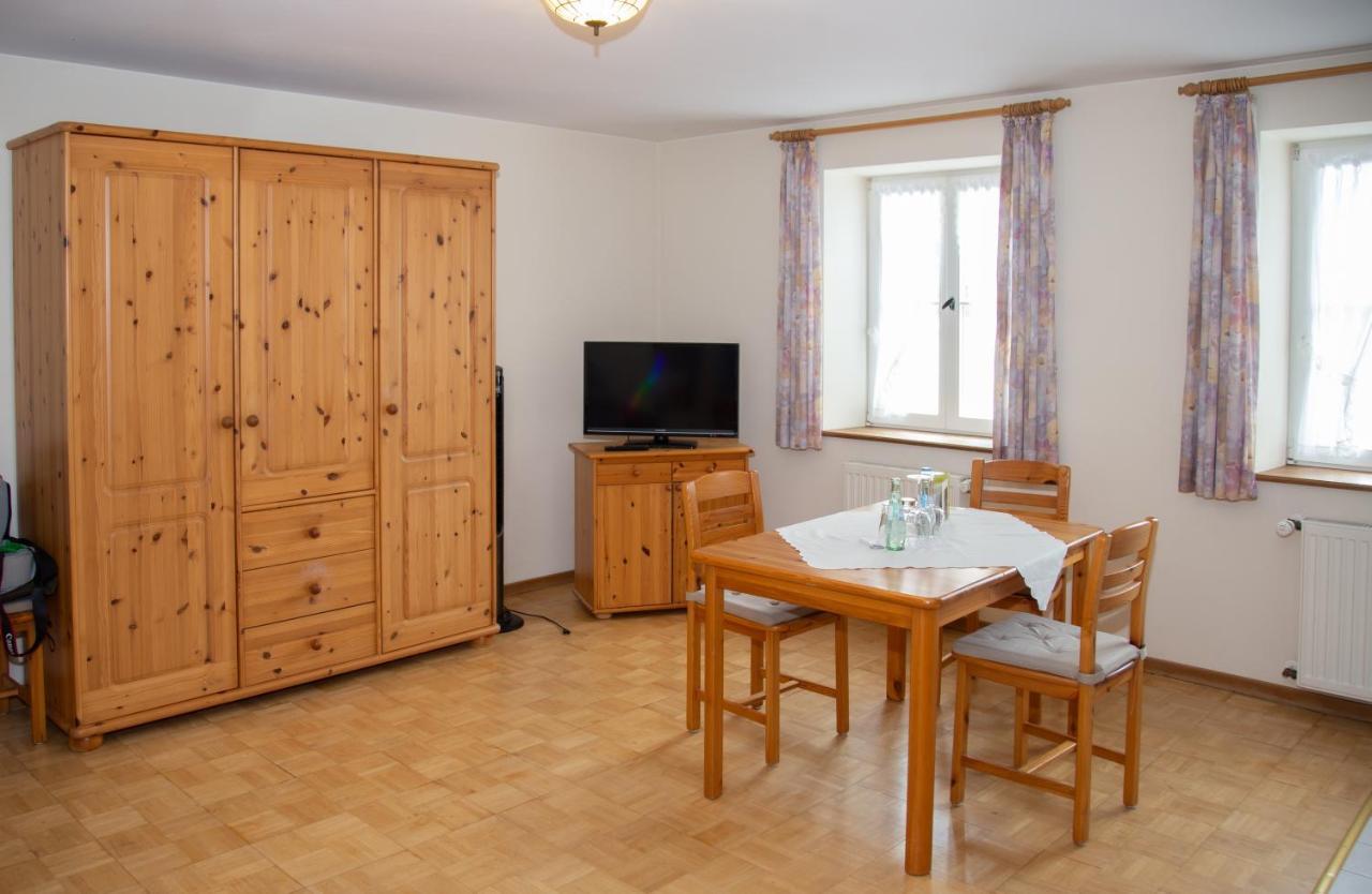 Hotel Weinhaus Kurtrierer Hof à Leiwen Extérieur photo