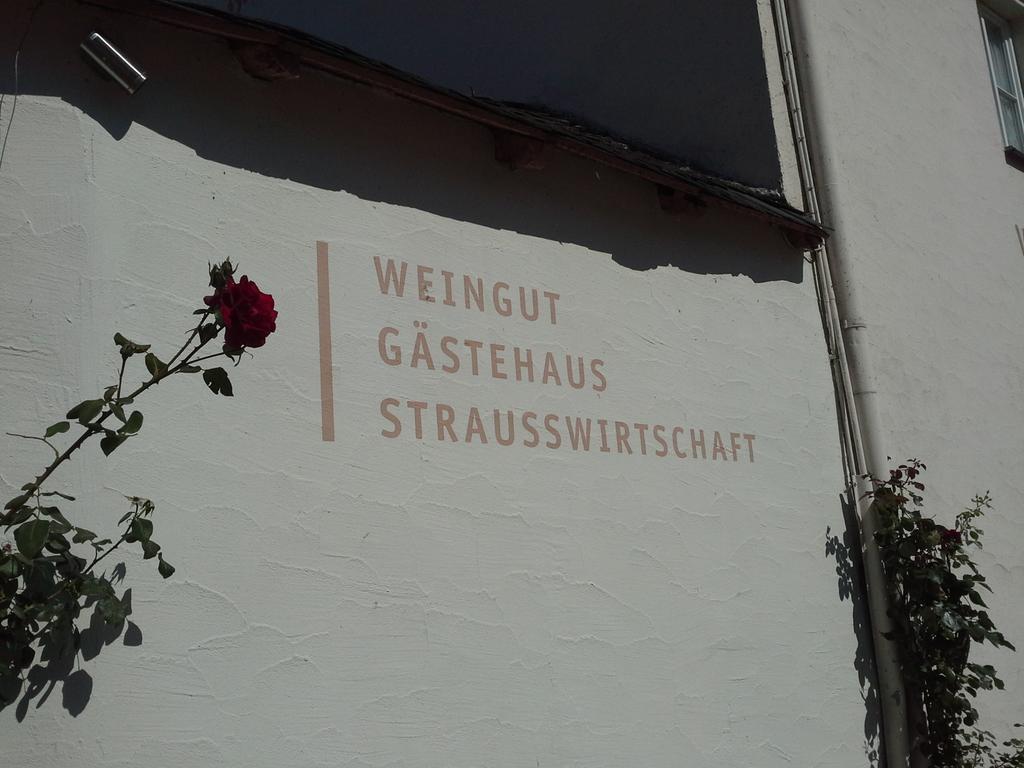 Hotel Weinhaus Kurtrierer Hof à Leiwen Extérieur photo