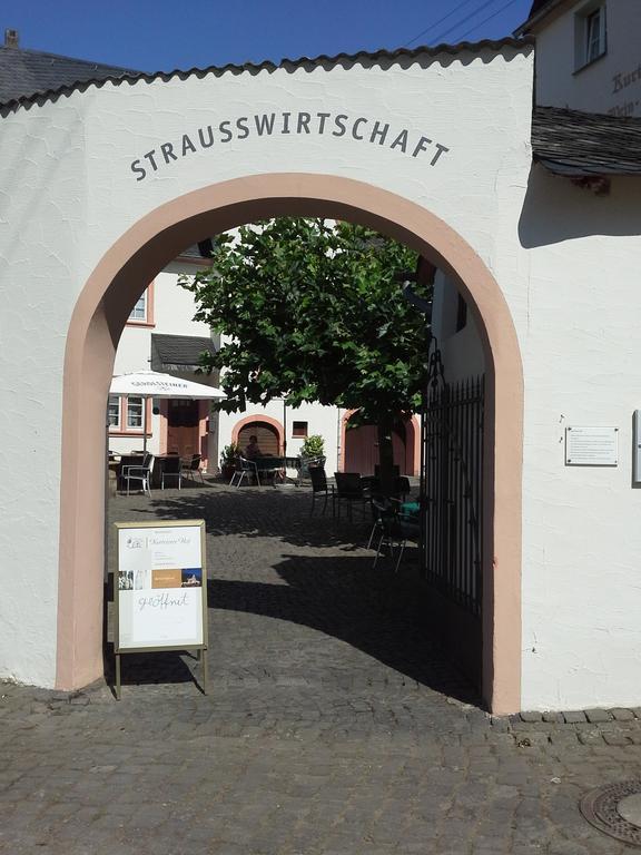 Hotel Weinhaus Kurtrierer Hof à Leiwen Extérieur photo